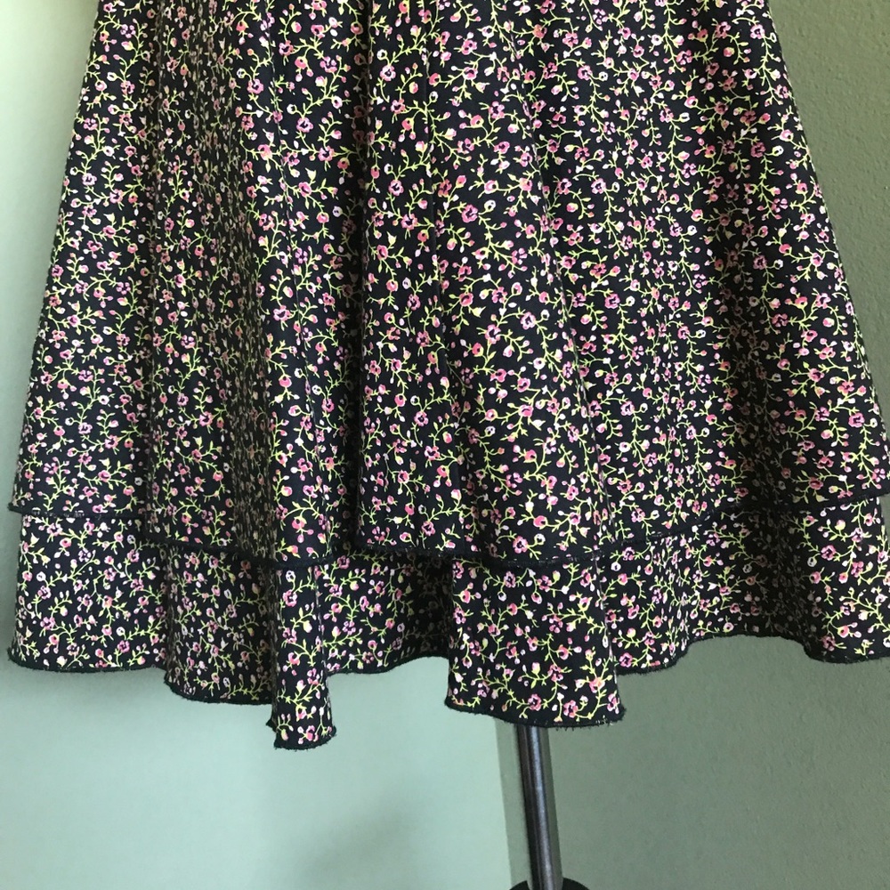 Bebe Fit Flare Floral Sleeveless Zip detail dress - Picture 7 of 8